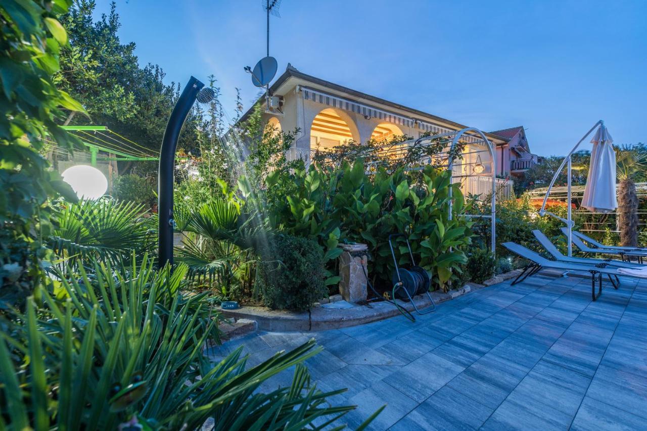 Villa Emilia Vodice Eksteriør billede