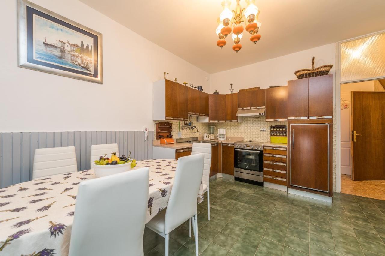 Villa Emilia Vodice Eksteriør billede