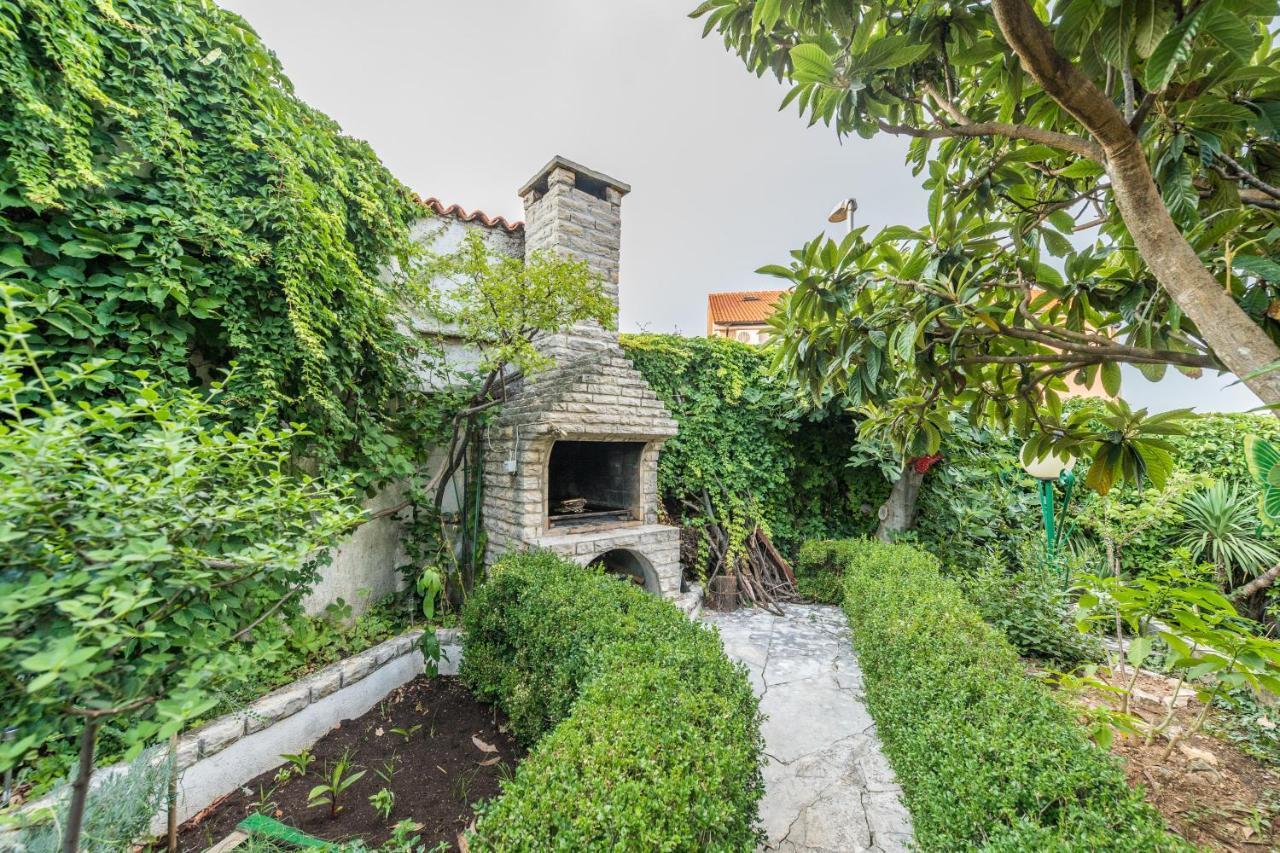 Villa Emilia Vodice Eksteriør billede